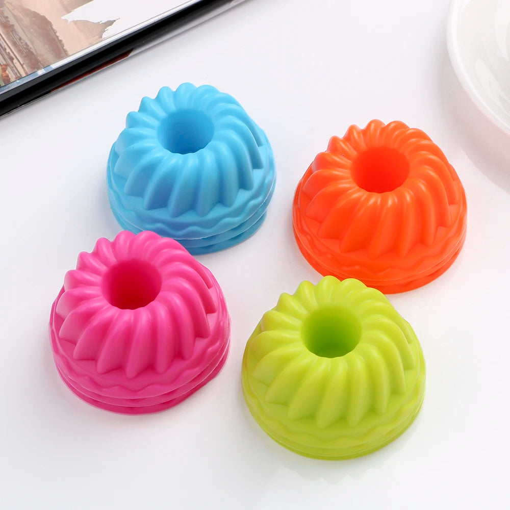 Set of 12 small silicone cupcake molds