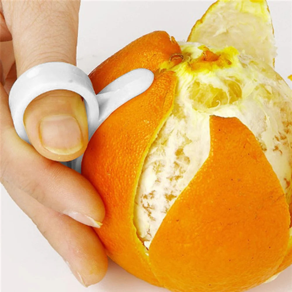Fruit and vegetable peeler and slicer