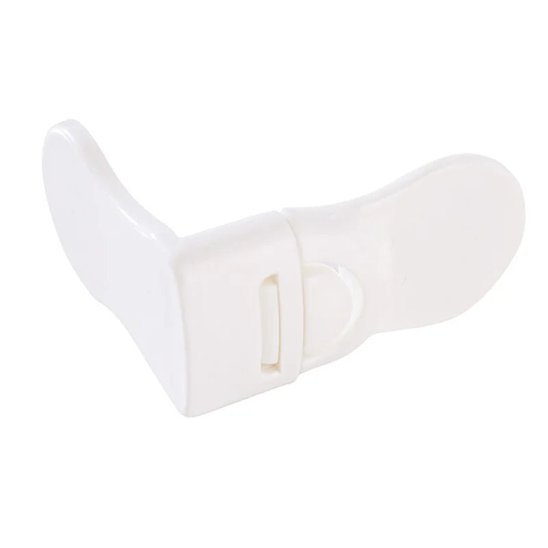 Safety lock for drawers and furniture doors with quick fixing