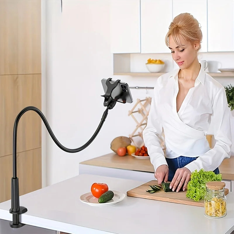 Hands-free clip for cell phones