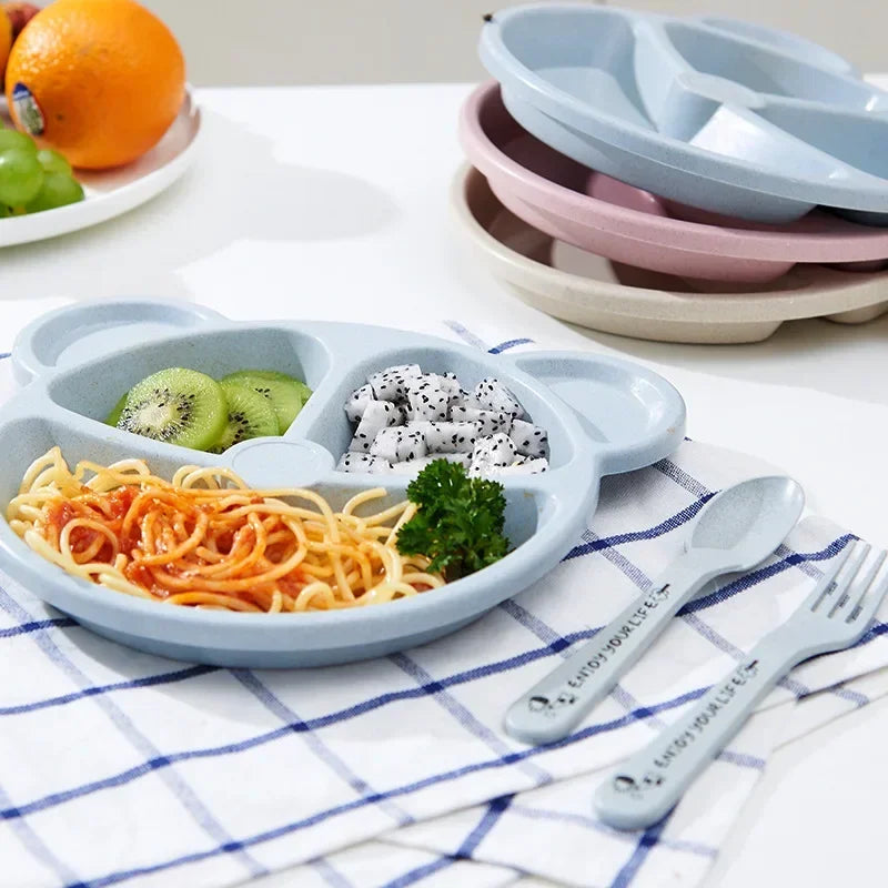 Bear plate and cutlery set for babies