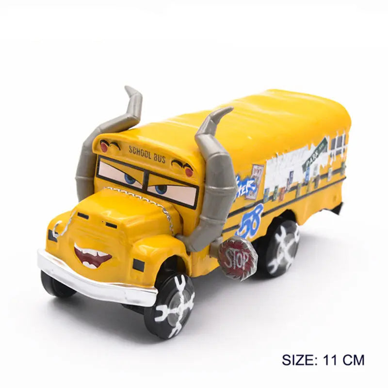 Voitures Cars Disney Pixar 1:55 en métal