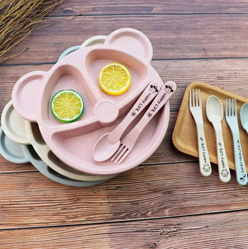 Bear plate and cutlery set for babies