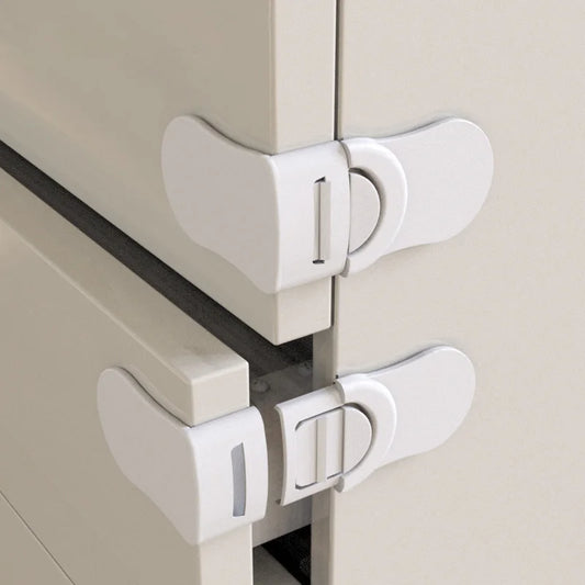 Safety lock for drawers and furniture doors with quick fixing 
