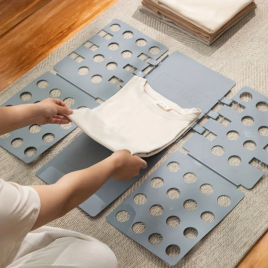 Clothes folding board 