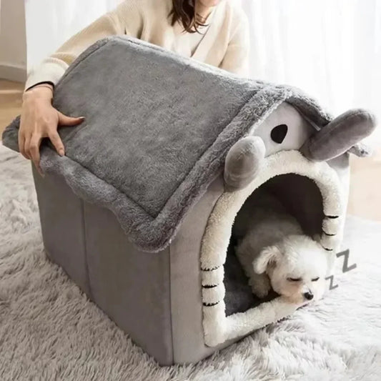 Comfortable indoor dog and cat kennel