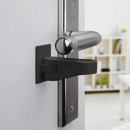 Baby door safety 