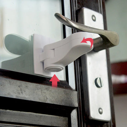 Baby door safety 