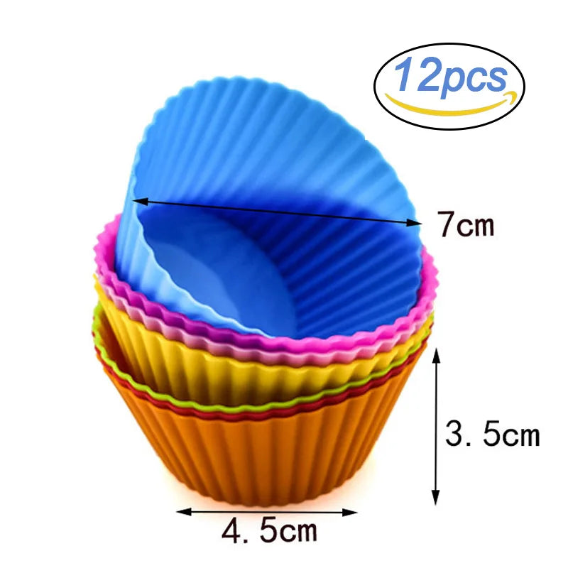 Set of 12 small silicone molds 