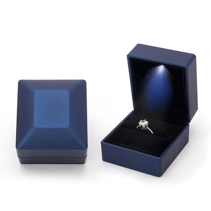 Écrin Éclairé pour Bijoux